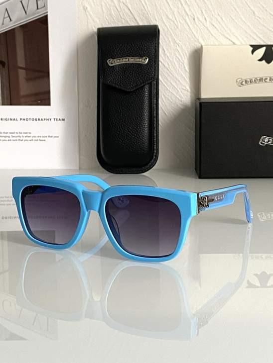 Picture of Chrome Hearts Sunglasses _SKUfw73376707fw